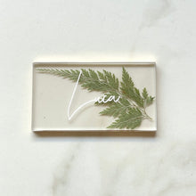 Load image into Gallery viewer, fern gold place cards