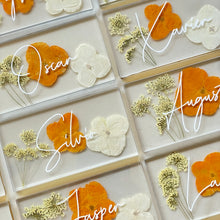 Load image into Gallery viewer, orange gold floral place cards