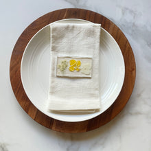 Load image into Gallery viewer, yellow silver floral place cards
